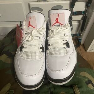 Jordan 4 white cements brand new